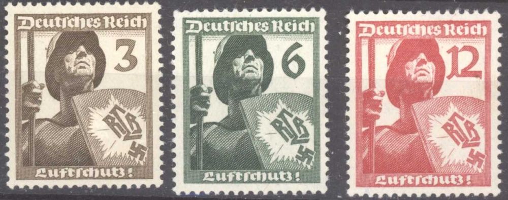 Selos Alemanha Nazi 1939/45-Série Militar c/ suástica  (A) NOVOS