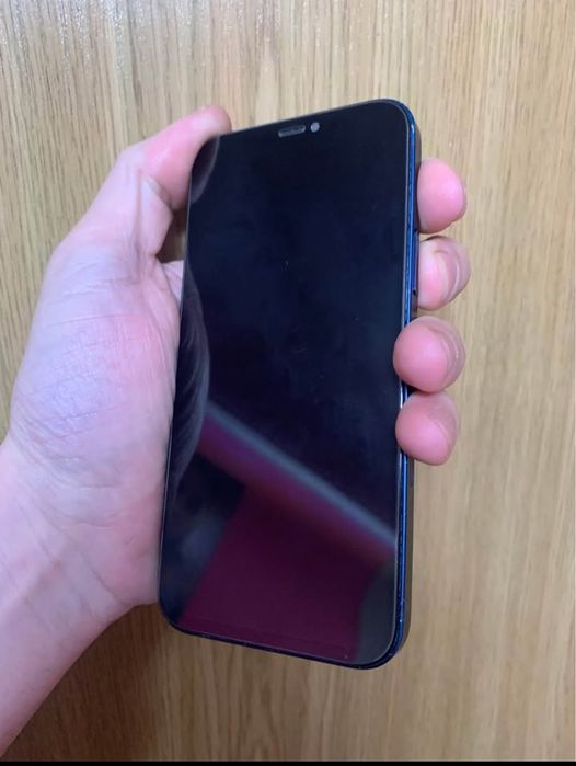 iPhone 12 Б/у в хорошому стані