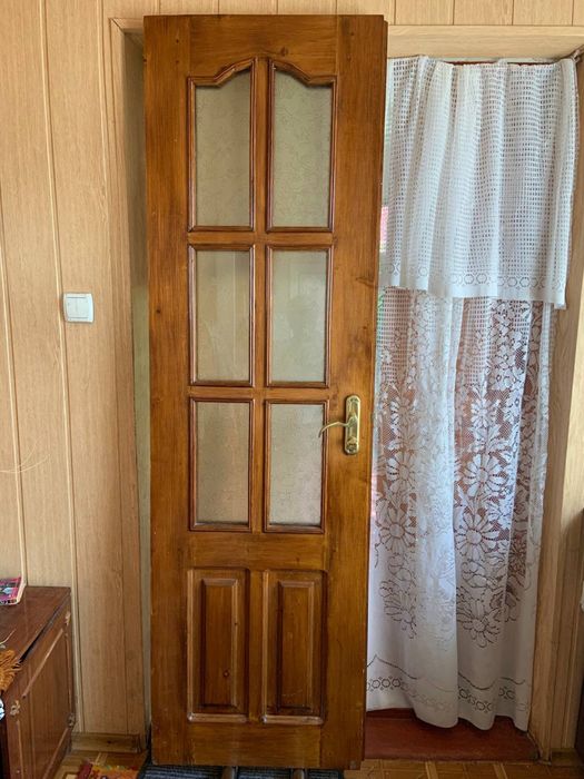 Деревʼяні міжкімнатні двері