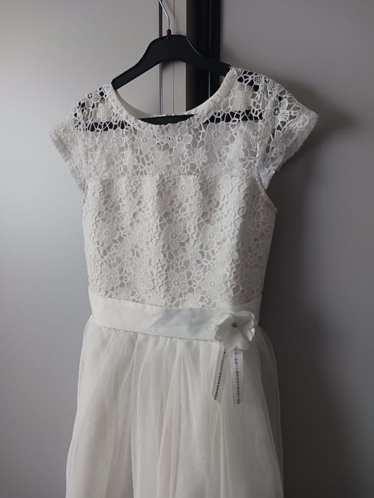 Biała sukienka okolicznościowa rozm. 140/146