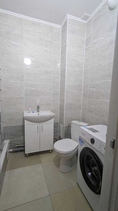 Оренда квартири в новому будинку на Браїлках. ЖК Пелюстковий.