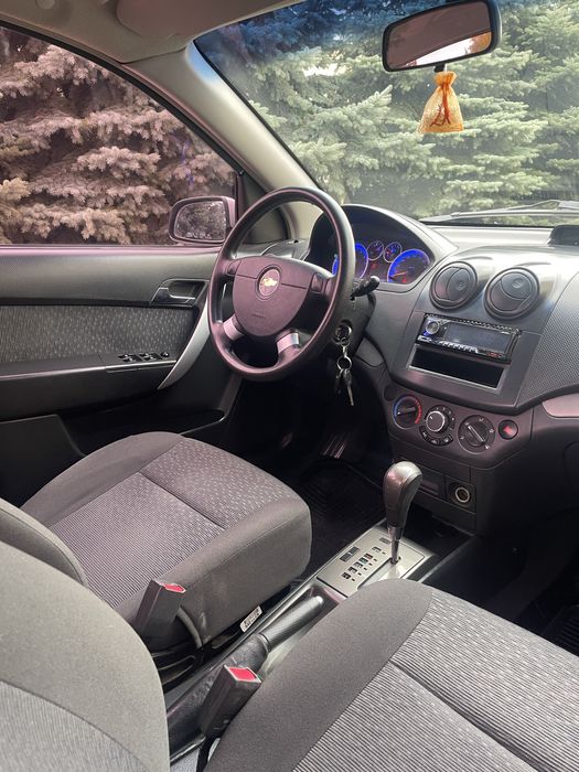 Chevrolet Aveo 1.5 автомат газ/бензин T250