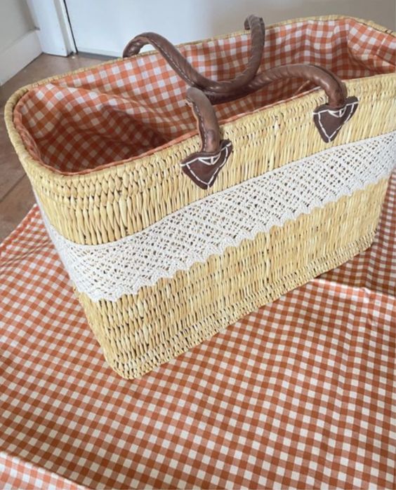 Conjunto Cesta e toalha de Picnic