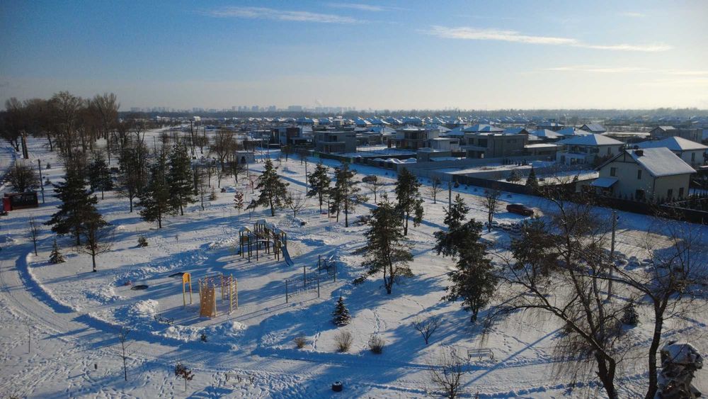 Ділянка в Міжріччя - котеджне містечко на березі Десни, 9 км від Києва