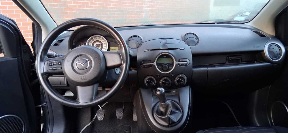 Mazda 2: Usado, 2008