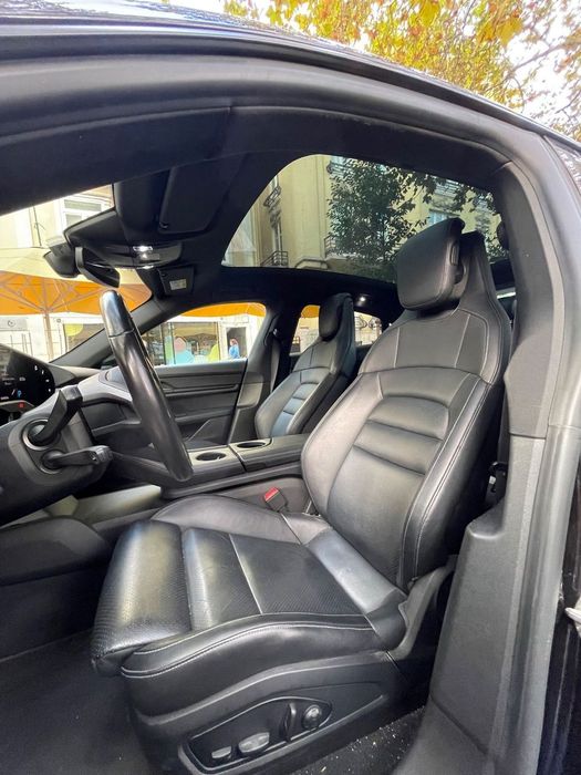 Porsche Taycan Standard