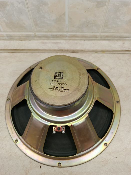 Динамики эстрадные .