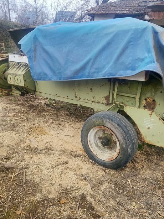 Прес підбирач форшріт