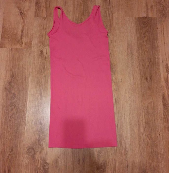 Nowa różowa sukienka 4F rozmiar L