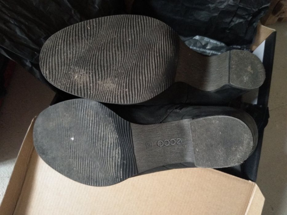 Ботильйони (напівчоботи) ECCO шкіряні (eu 40-41, us 9-9.5)