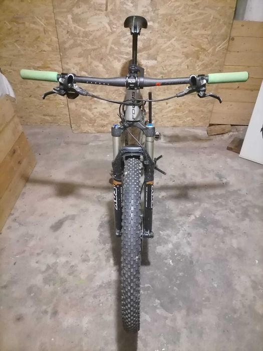 Bicicleta R24 Focus Black Forest 4.0