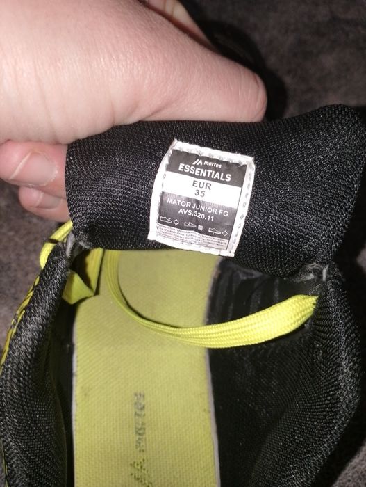 Korki buty sportowe r. 35