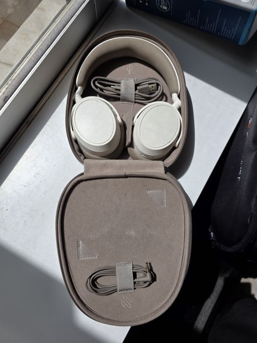 Sennheiser Accentum Plus Wireless - Auscultadores