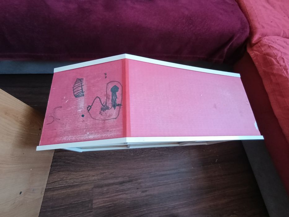 Domek dla lalek plus mebelki