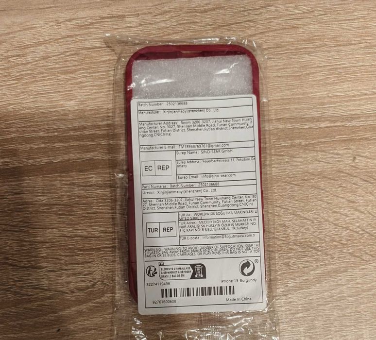 Чехлы губки на iPhone 13, 14