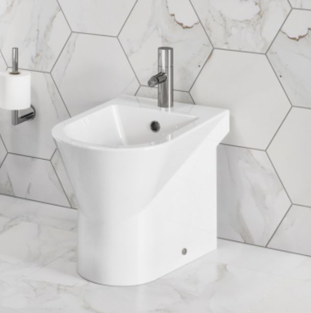 Bidés Urby Sanindusa com torneira