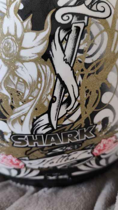 Продам в отличном состоянии мотошлём SHARK  S500