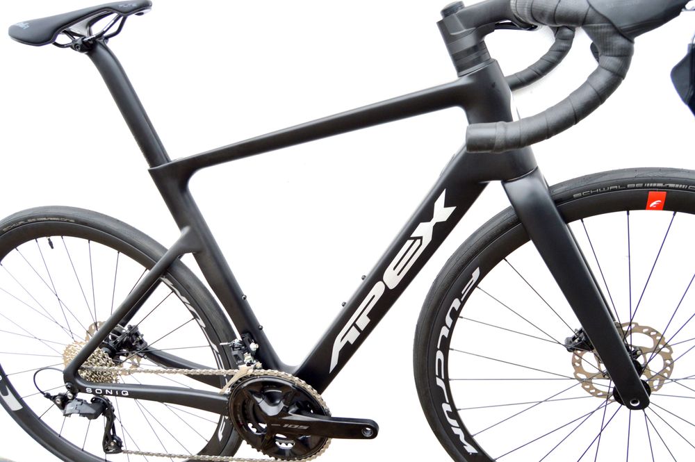 Tylko u nas z VAT23! Aero APEX SONIQ DISC 105 szosa 2x12 carbon tarcze