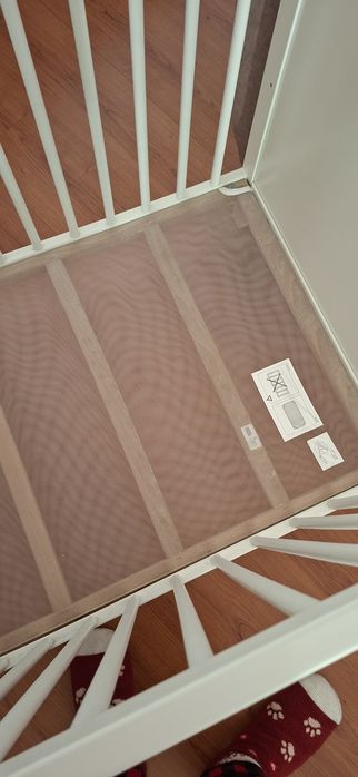 Berço e colchão para bebês