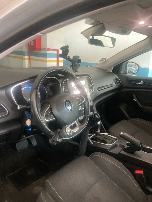 Renault Megane ST 2016/2017 Automática — Familiar (Opção PMR)