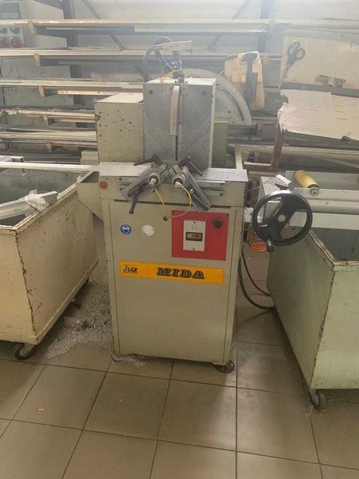 Maquina de corte de Alumínio  + Régua de medição + mesa de apoio