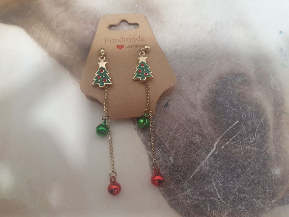 Kolczyki, pierścionek i bransoletka