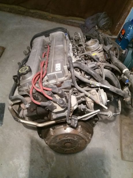 Форд мондео двигун 1,6- 15т, коробка-5,проводка,двері .