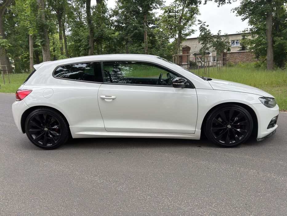 VW Scirocco!!! Stan BDB!!! 300 koni!!!