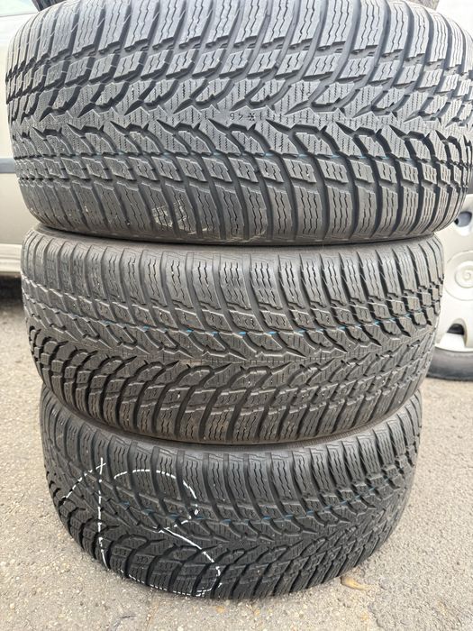 225/45/18 Nokian WR Snowproof