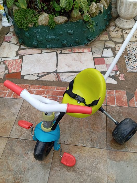 Triciclo marca smoby