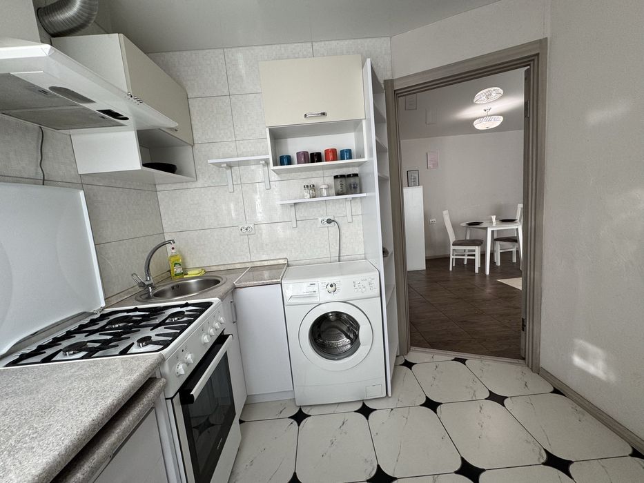 Центр / 2 - кімнати / вул Руська / до 4х осіб /Звітні документи