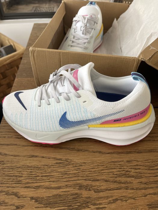Tenis nike novos