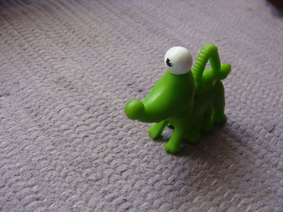 Boneco Alien Green Dog