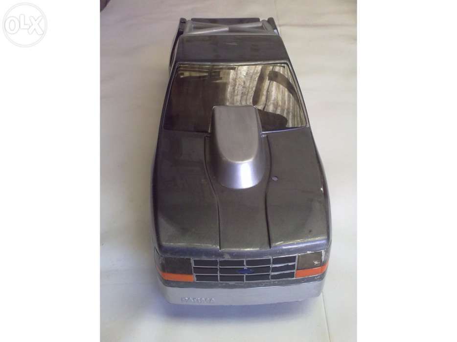 Carroceria carcaça big foot carro radiomodelismo escala 1/8