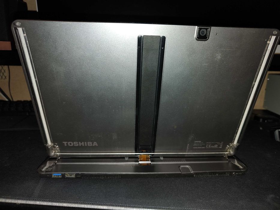 Toshiba Satellite U920t - laptop i tablet w jednym - USZKODZONE!