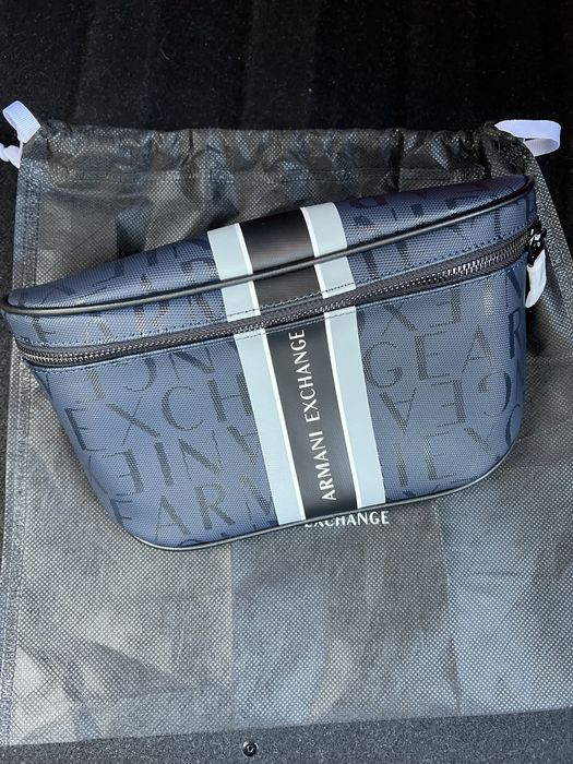 Бананка Оригінальна сумка Armani Exchange нова