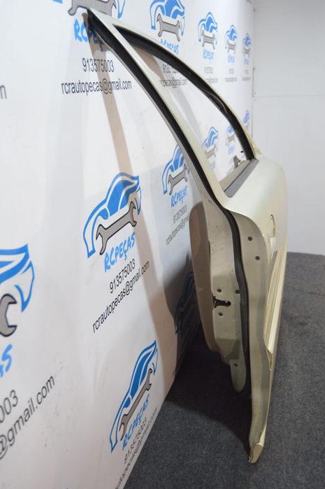 PORTA FRENTE FRONTAL DIREITA VOLVO V70 II 2 MK2 285 S60 FECHO