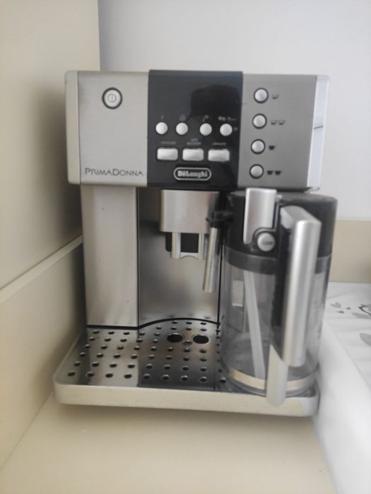 Кавомашина De'Longhi PrimaDonna ESAM 6600