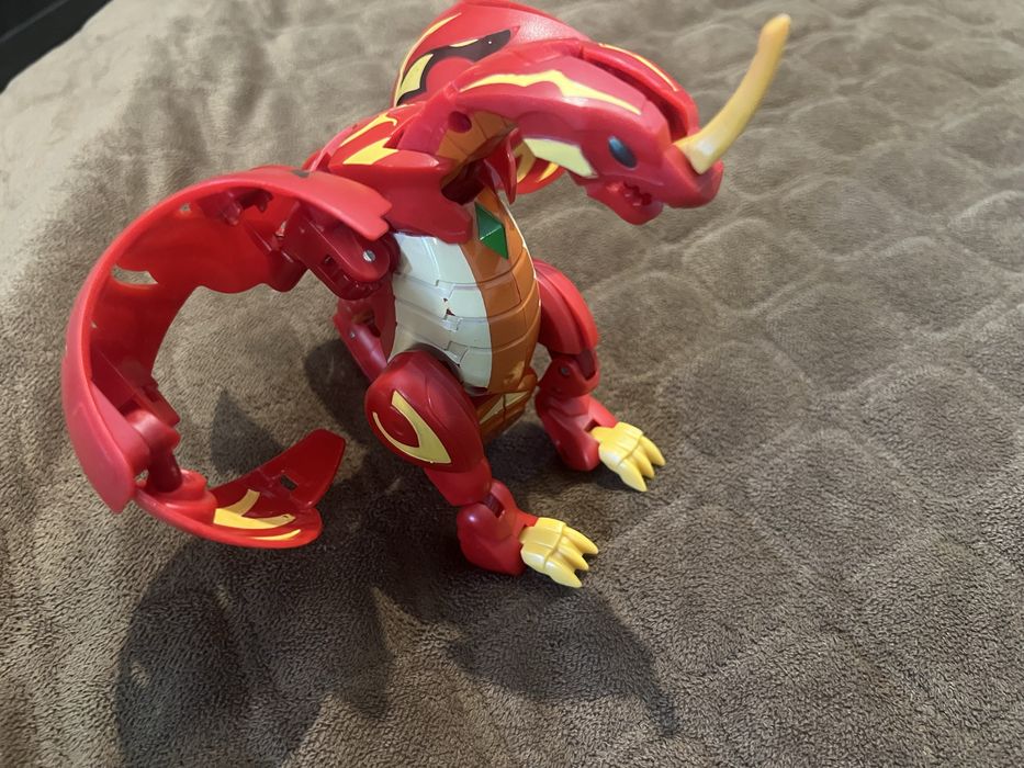 Bakugan DEKA Pyrus Dragonoid (Дракон) червоний, б/в + 2 картки (Ventus)