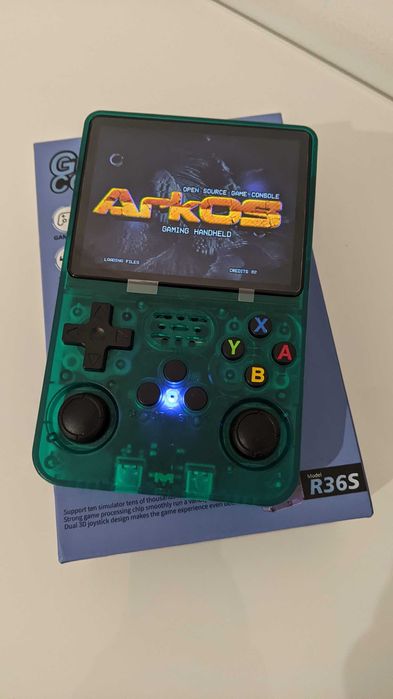 Consola R36S - Consola de jogos retro/antigos