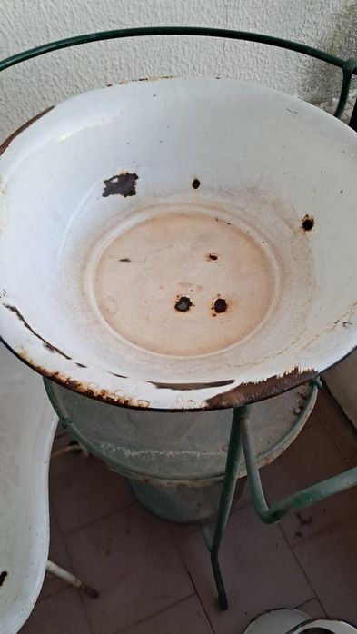 Conjunto de lavatório, jarro e bidé antigo