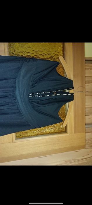 Wyszczuplająca sukienka Avon