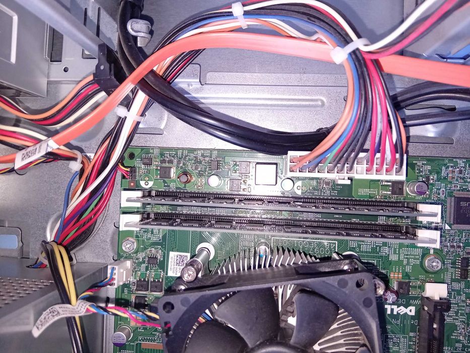 Sprzedam komputer dell