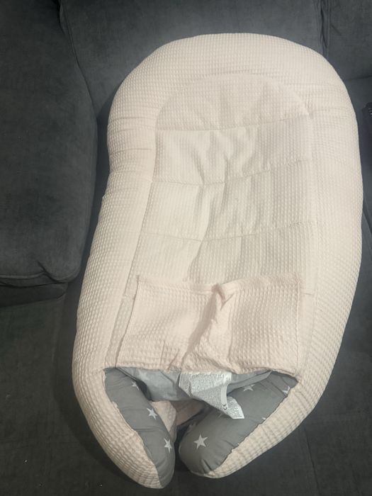 Ninho para bebê (praticamente novo)