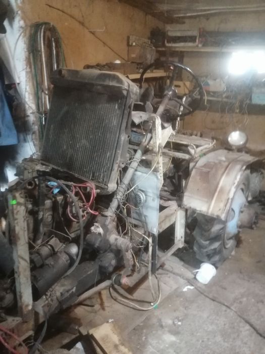 Продам трактор саморомний