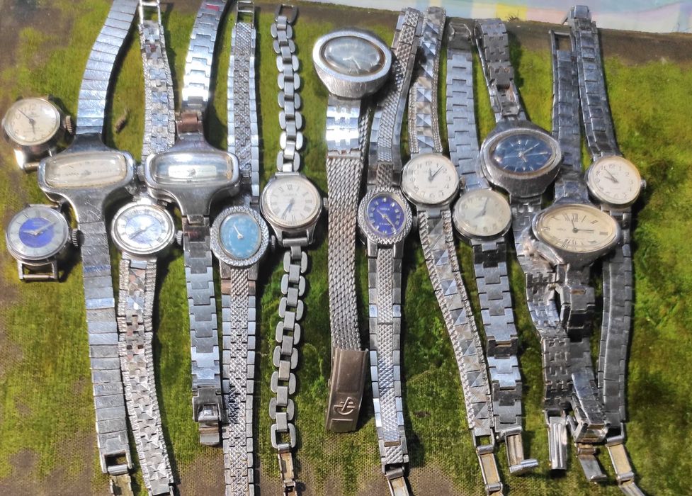 часы Чайка женские механические с браслетами рабочие  № 1