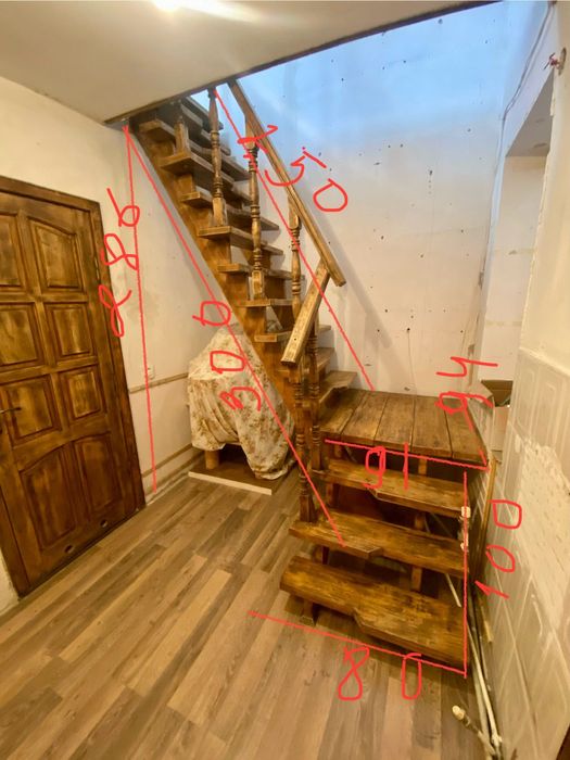 Дубові Деревʼяні сходи + косоури + майданчик