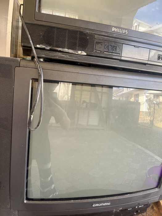 Телевізори philips і grundig