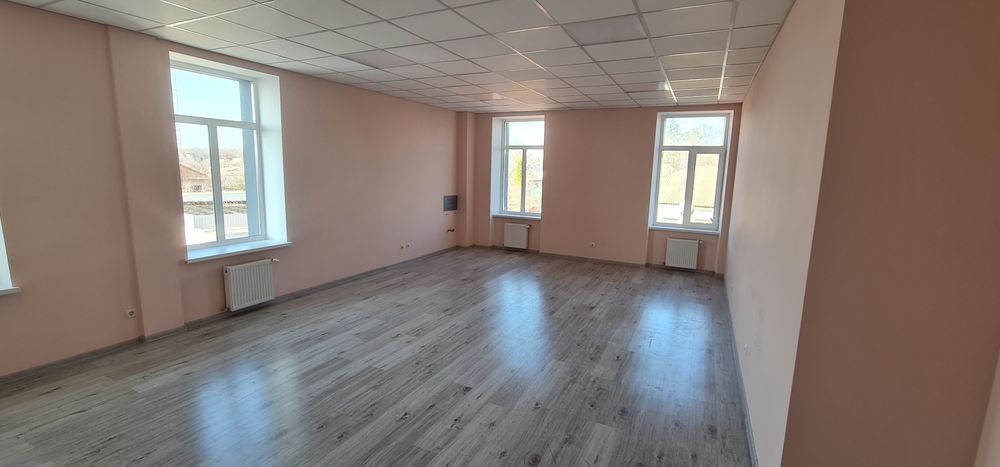 Оренда приміщень 18, 29 та 49   кв .м в.