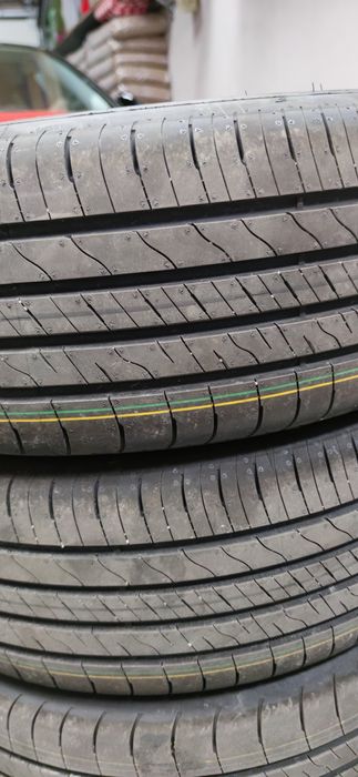Goodyear Efficientgrip Performance 2 215/55 R18  99V XL